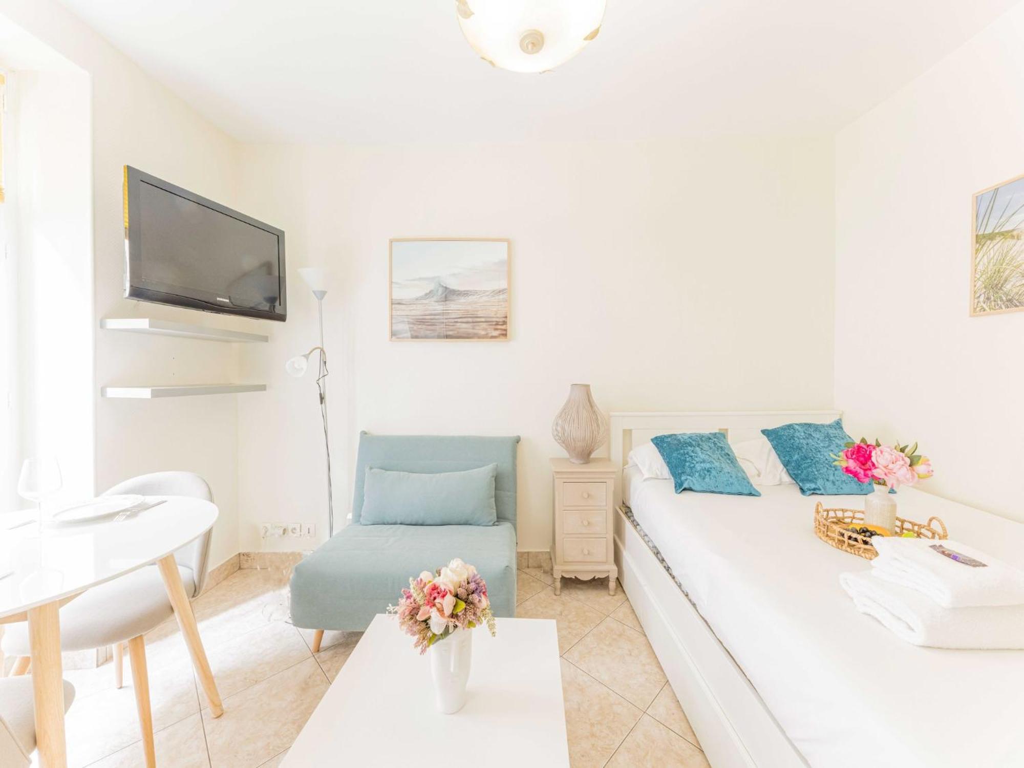 Cosy Studio For Two Tour Eiffel Champs De Mars Paris Exterior photo